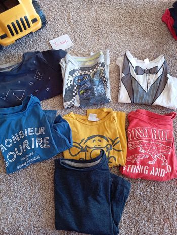 7 T-shirt ML 3 ans