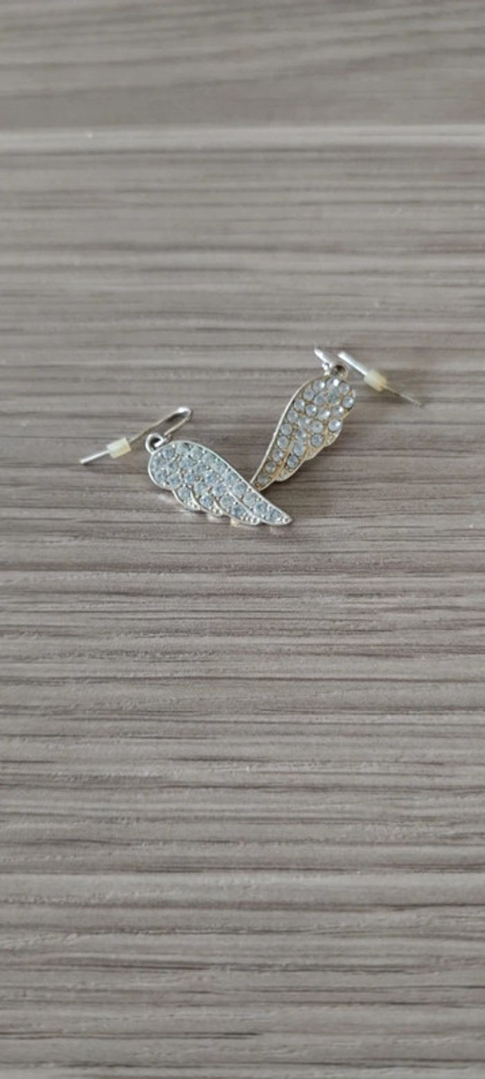 Boucles d'oreilles ailes d'ange - photo numéro 3