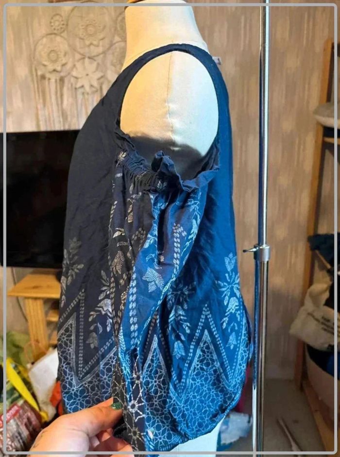 Magnifique t  shirt épaule dénudée taille 46 - photo numéro 3