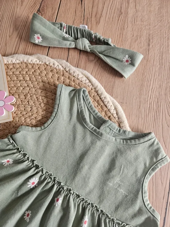 Robe et bandeau 6 mois - photo numéro 3