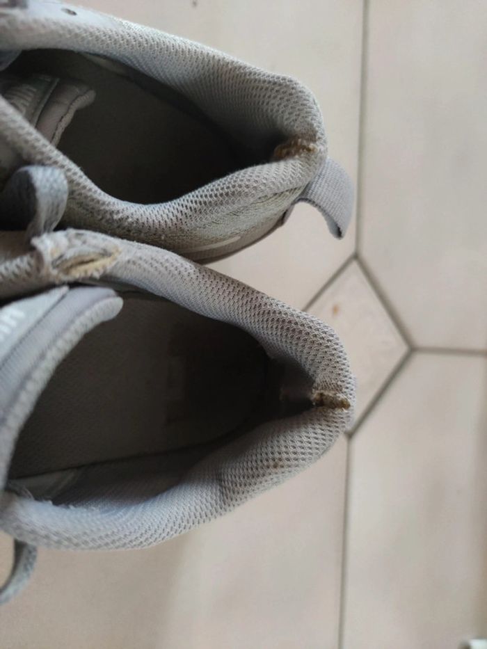 Nike grises - photo numéro 6
