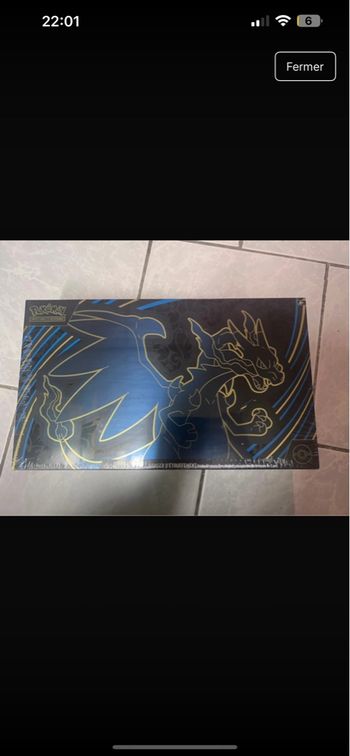 Coffret ultra premium mega dracaufeu neuf 