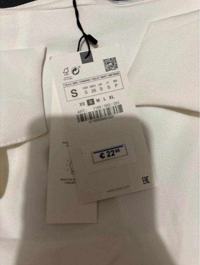 Jupe short blanche - photo numéro 3