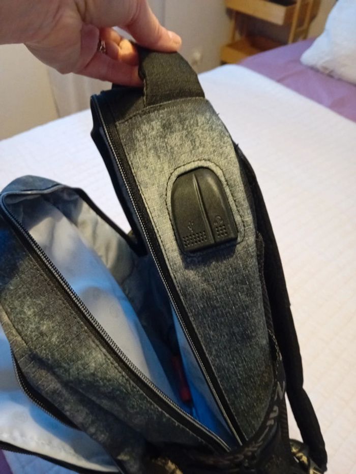 Sac à dos dragon Ball Z état excellent - photo numéro 4