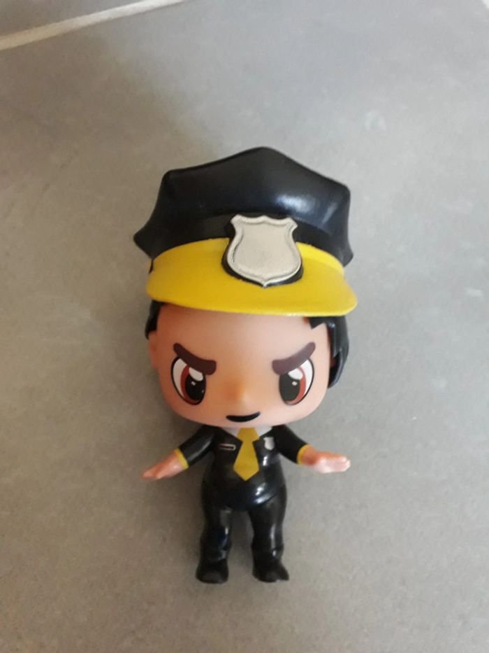 Personnage policier