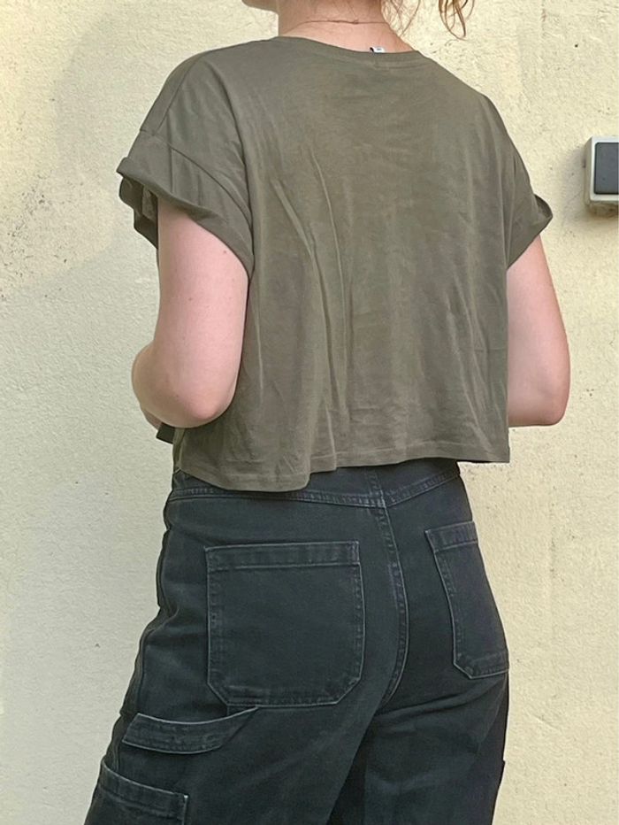 Crop top ample couleur kaki - photo numéro 8
