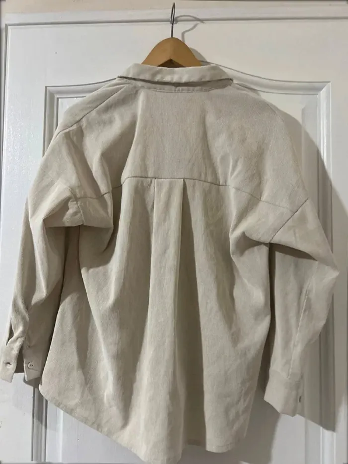Superbe chemise oversize vintage plissé - neuve - taille XXS (mais taille grande) - photo numéro 3