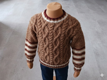 pull tricoté main marron et beige avec torsades taille 8 ans Lavable machine Phildar Neuf 