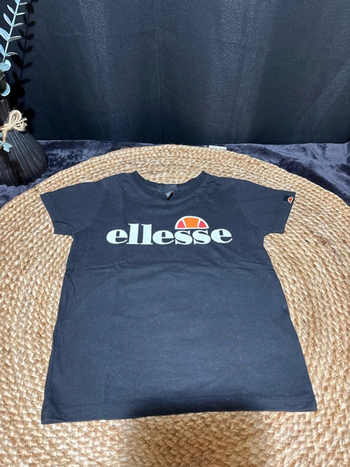 Maillot garçon Ellesse taille 5-6ans - photo numéro 2