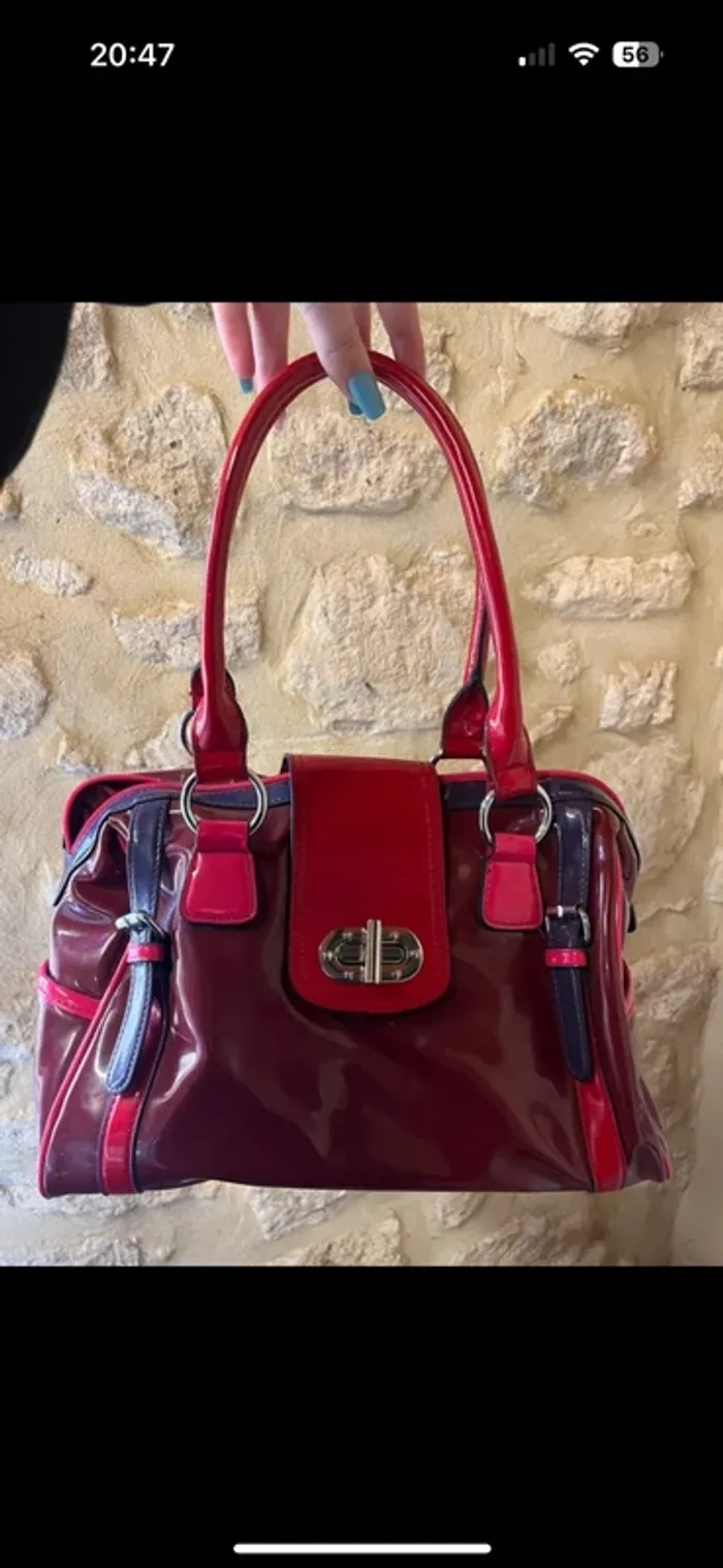 Sac à main vintage rouge bordeaux