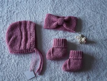 Ensemble rose neuf 0/3 mois : Bonnet béguin + Bandeau + Chaussons