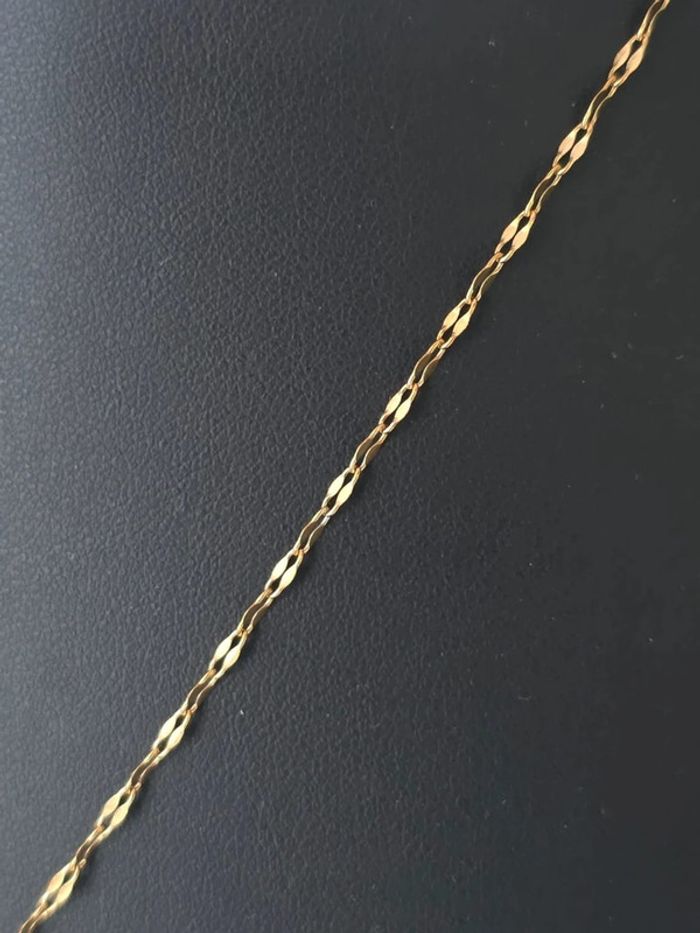 Collier avec pendentif arbre de vie rond avec pierre d'ornement en acier inoxydable dorée - photo numéro 3