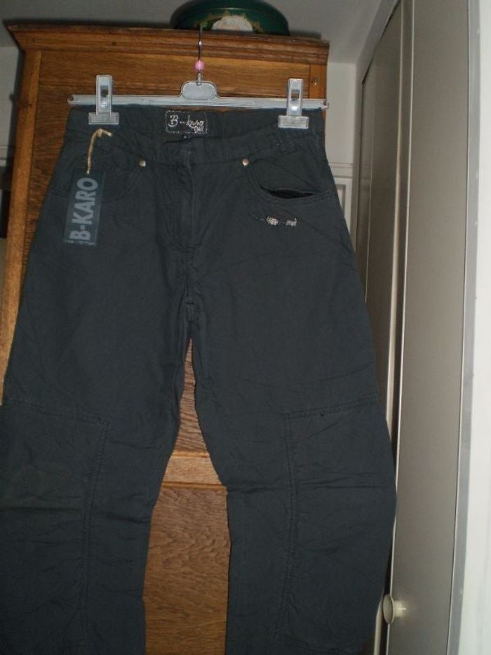 PANTALON NEUF AVEC ETIQUETTE 16 ANS GRIS FONCE DOUBLE