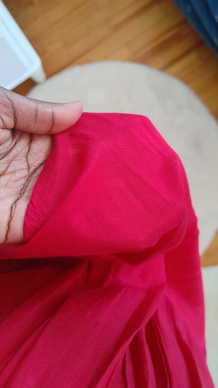 Magnifique rouge brillant vibrant petite manche bouffante col rond - photo numéro 13