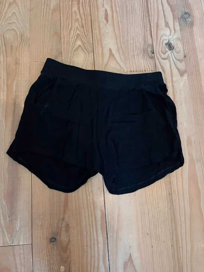 Short noir 🔄