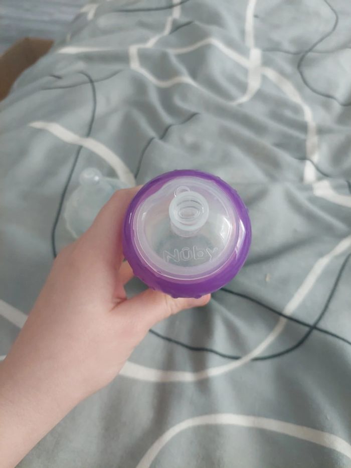 Biberon nuby - photo numéro 3