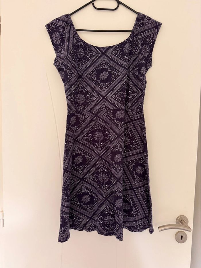 Robe à volants à motifs - photo numéro 3
