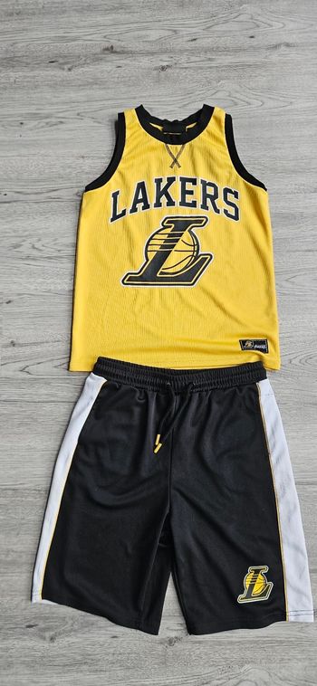 Ensemble de basket ball