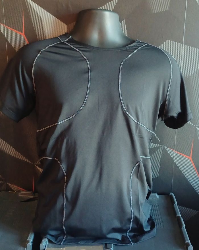 T shirt foot ou running homme Taille XXL