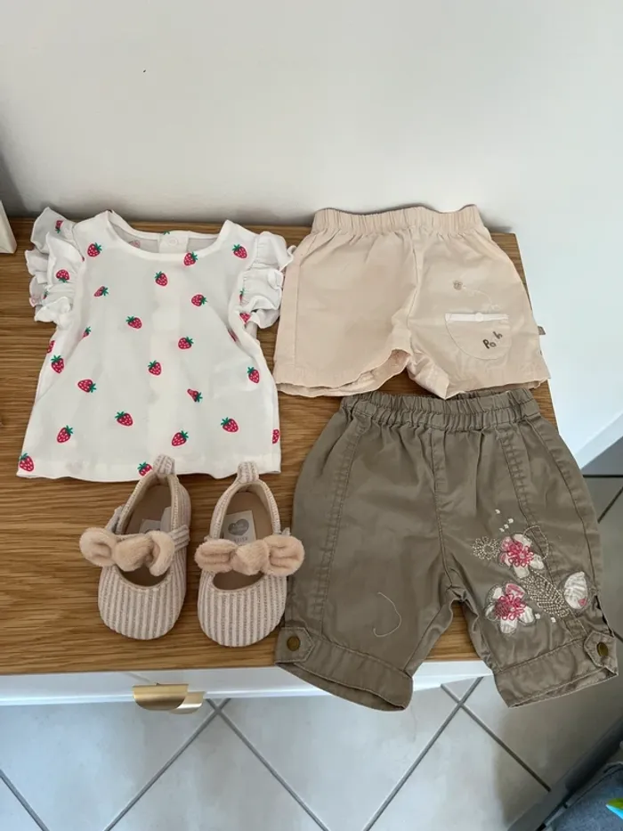 T-shirt et pantalon 3 mois - photo numéro 2