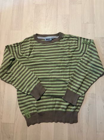 Pull gris et vert à rayures 10 ans NKY très bon état