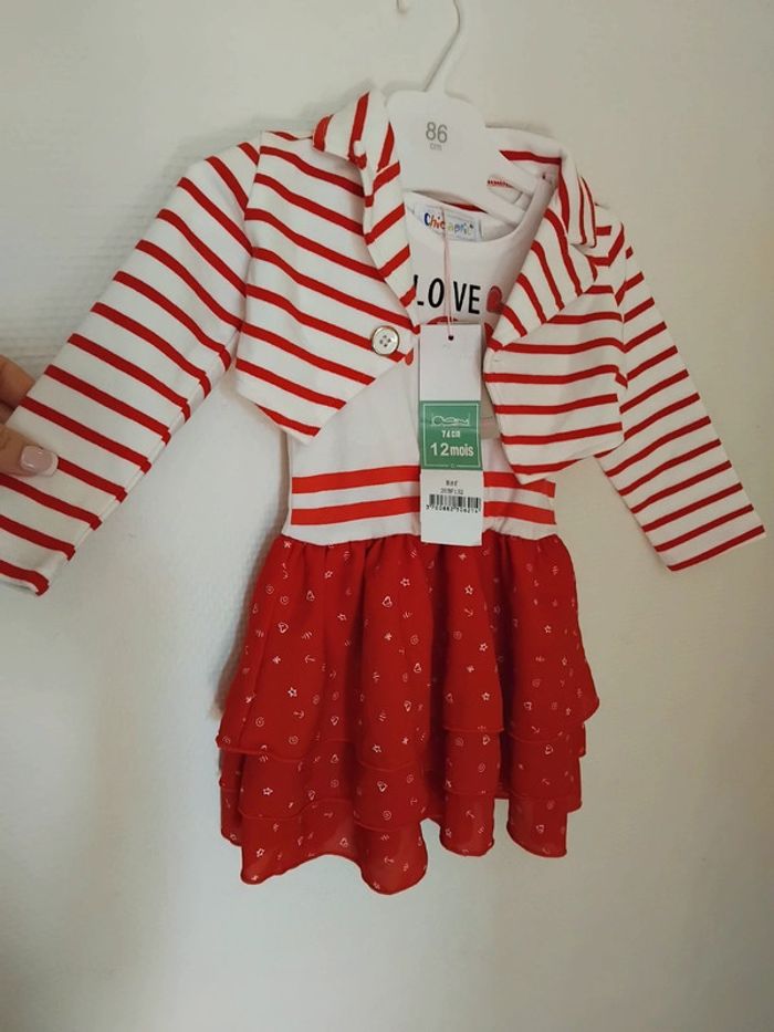 Robe fille neuf 12mois + boléro