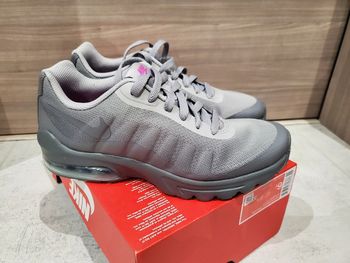 Basket Nike Air Max 38,5 Neuve