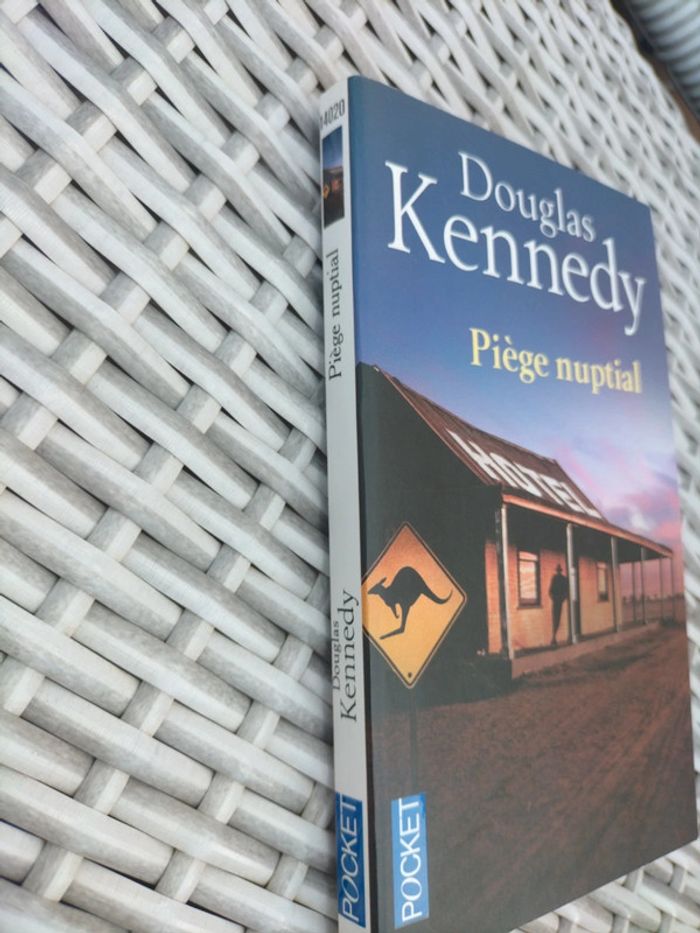 Piège nuptial. Douglas Kennedy - photo numéro 3