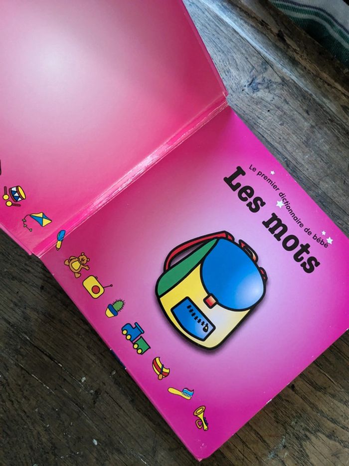Le premier dictionnaire de bébé , les mots - photo numéro 2