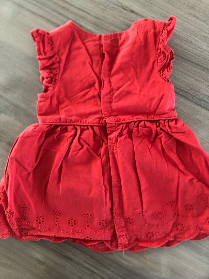 Robe 6 mois - photo numéro 2