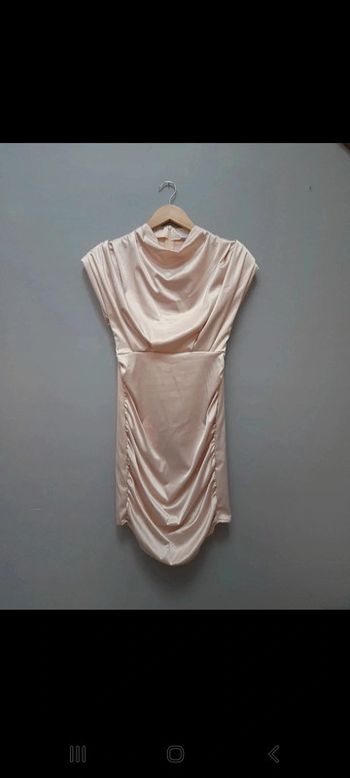 Robe chic satiné