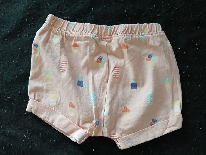 Lot de 2 shorts été 12 mois fille - photo numéro 2