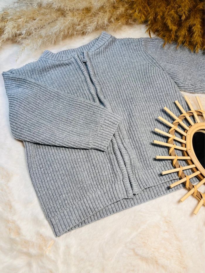 Ensemble gilet gris+pantalon rouge, 12 mois, obaibi,tex,très bon état - photo numéro 2