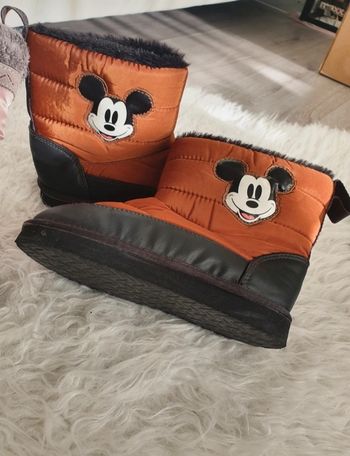 Bottines chaude fourrés  Mickey neuves p.29