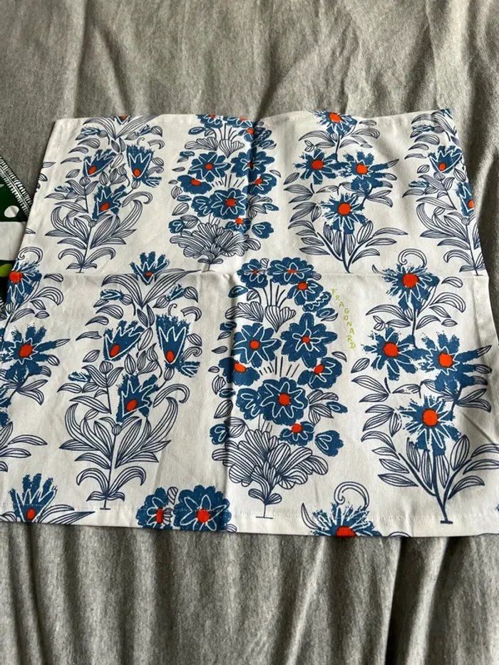 2 serviettes de table - photo numéro 2
