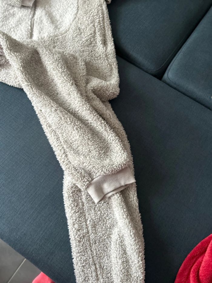 Sur pyjama licorne  taille M - photo numéro 3