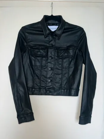 Veste CK T34 🖤