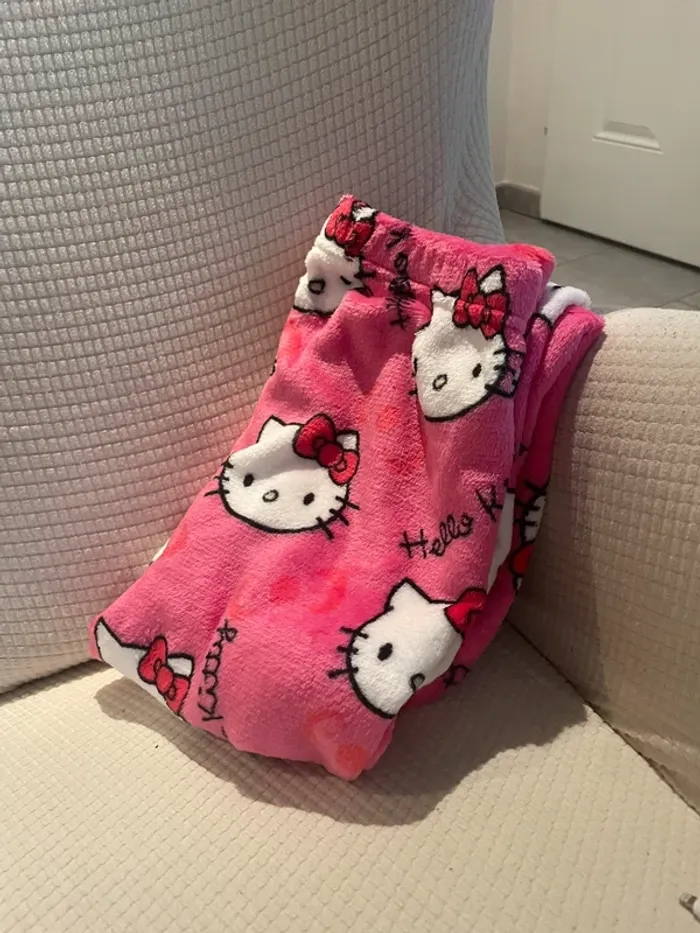 Pantalon pyjama pilou hello Kitty neuf