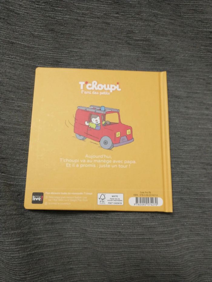 Livre T'choupi fait un tour de manège - photo numéro 4