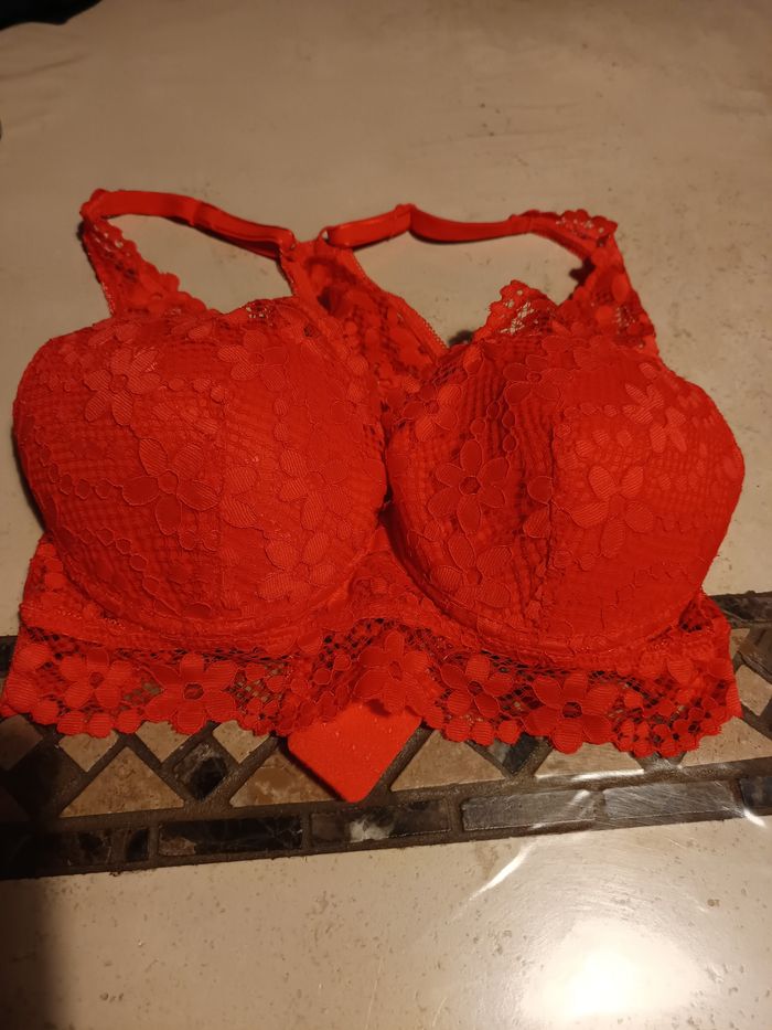 Soutien gorge - photo numéro 2