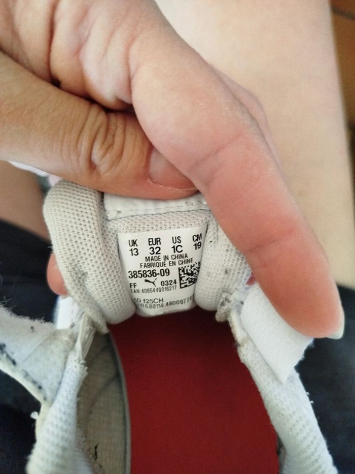 Baskets Puma pointure 32 - photo numéro 5