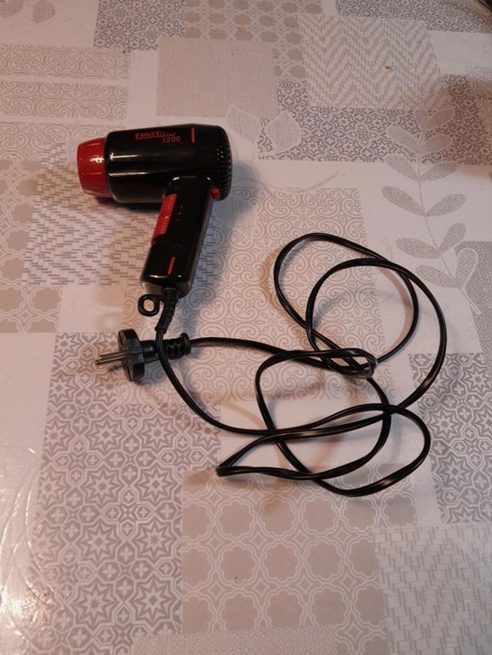 Sèche cheveux