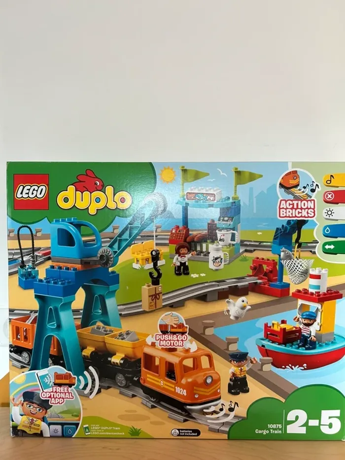 Le train de marchandises DUPLO®