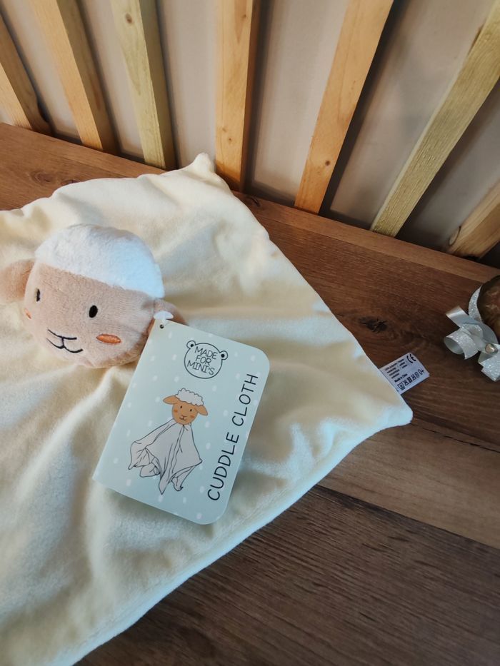 Mouton Plat beige et blanc Cuddel cloth - photo numéro 2
