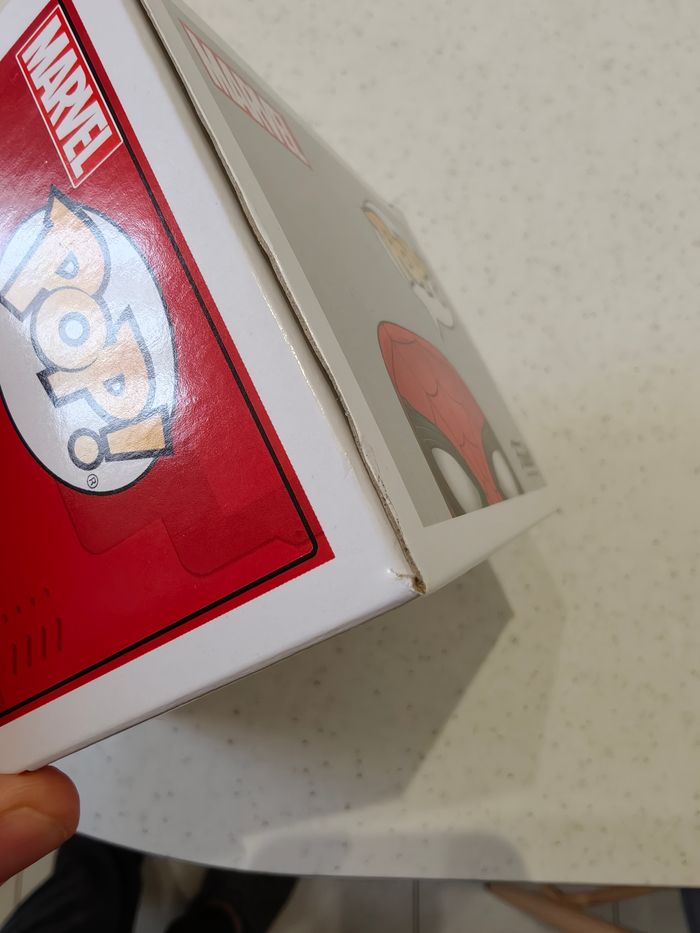 Funko pop Marvel Spiderman WEB (Disneyland) 617 - photo numéro 9