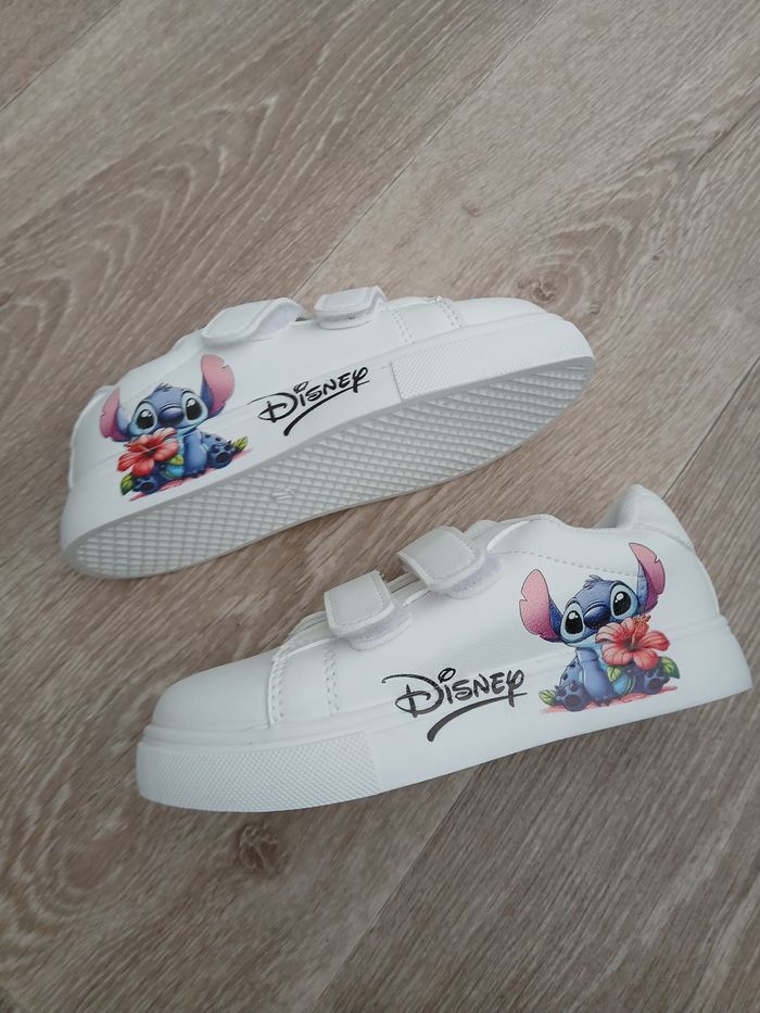 Baskets neuves Stitch petite fille - photo numéro 4