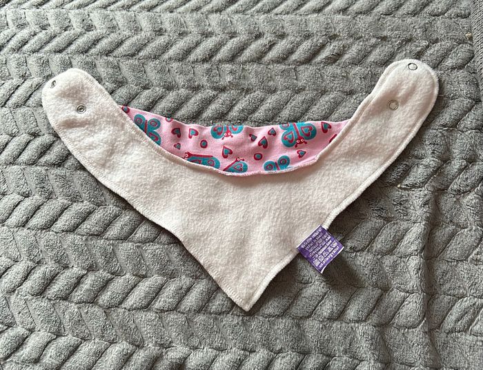 Bavoir bandana - photo numéro 2