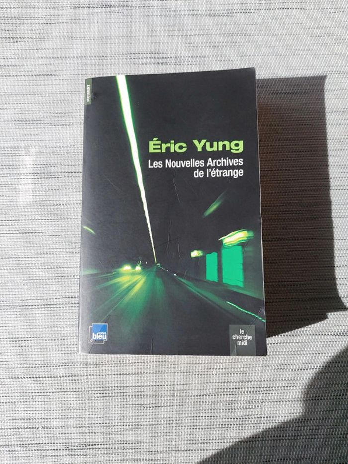 Les nouvelles archives de l'étrange