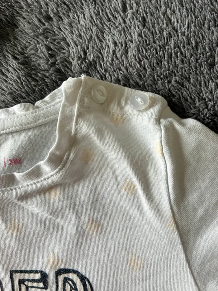 T-shirt étoile 🌟 - photo numéro 2
