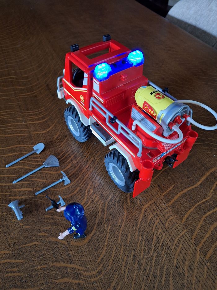 Playmobil 4x4 pompier 9466 Complet - photo numéro 5